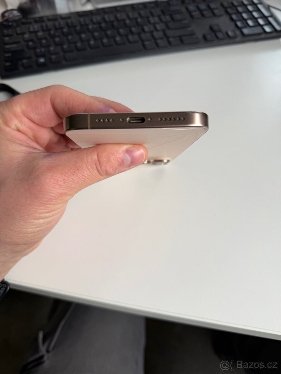 iPhone 16 Pro Max 256GB Desert , baterie 100% - 6