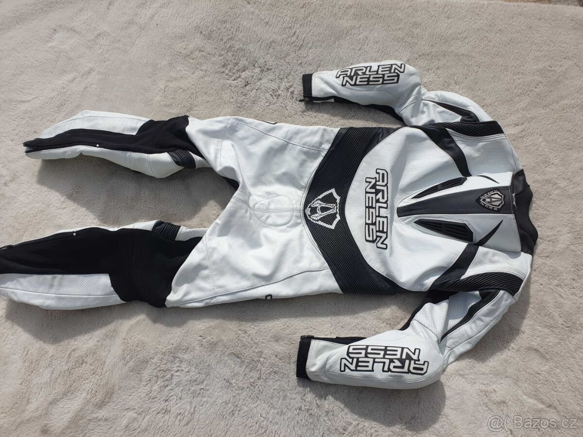 Moto kombineza Arlen Ness 52 L - 6