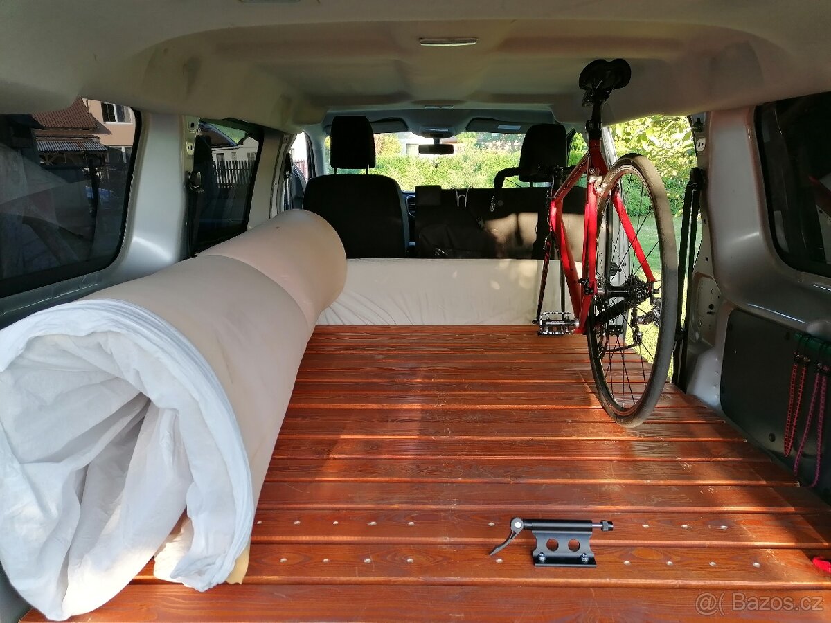 Spací vestavba Peugeot Expert, Citroen Jumpy, Toyota apod. - 6