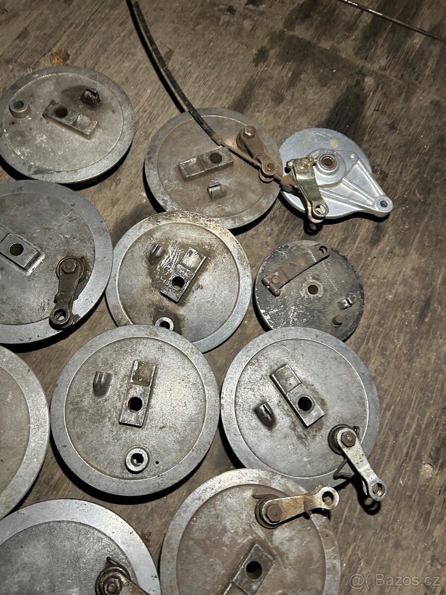 Brzdové štíty Jawa/čz - 6