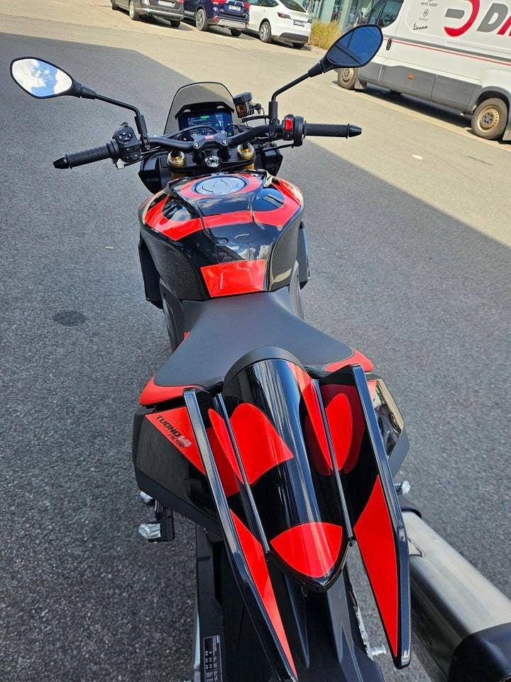 Aprilia Tuono V4 Factory E5+ (2025) – Stav nové, DPH, ČR pův - 6