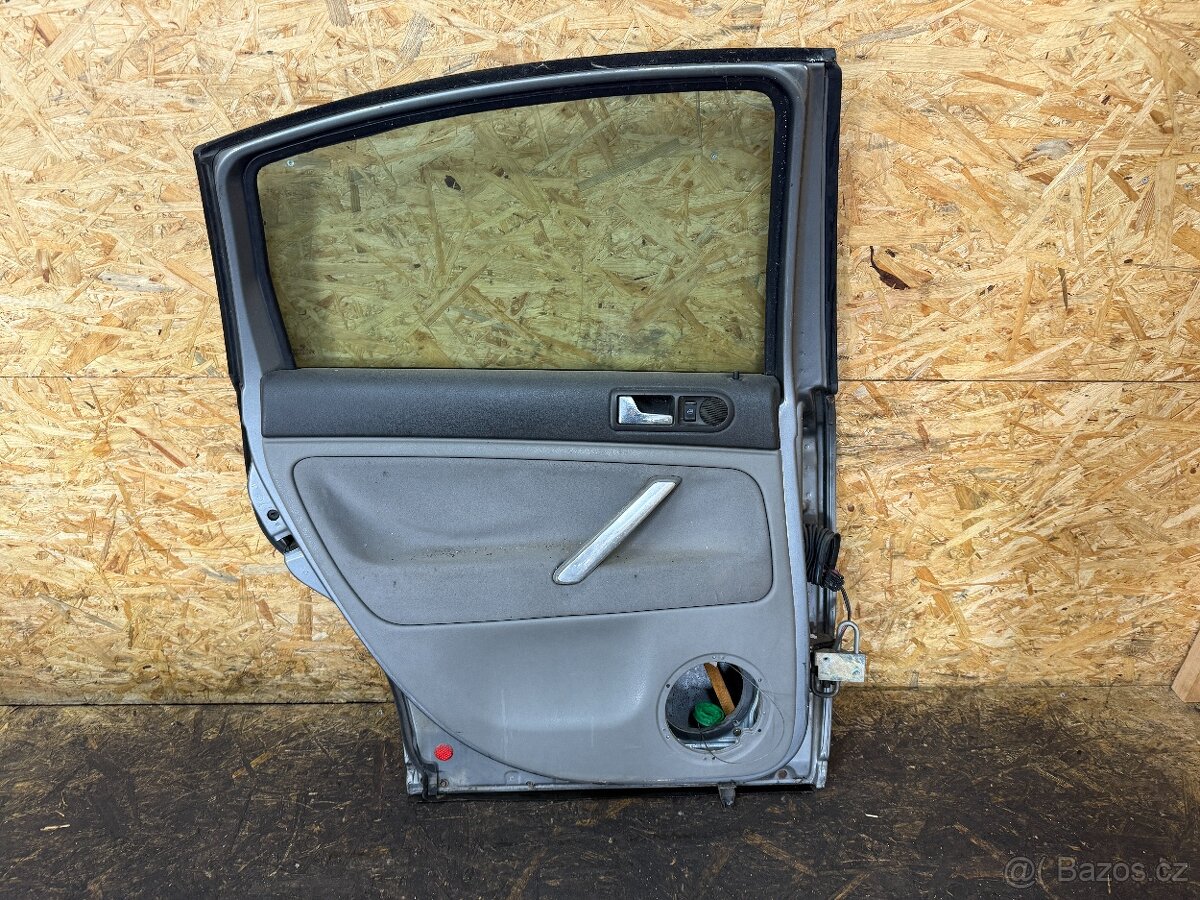 LEVÉ ZADNÍ DVEŘE VW PASSAT B5.5 SEDAN - 6