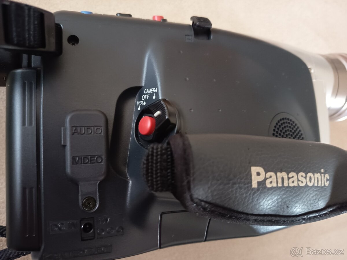 VHS kamera Panasonic s displejem - 6