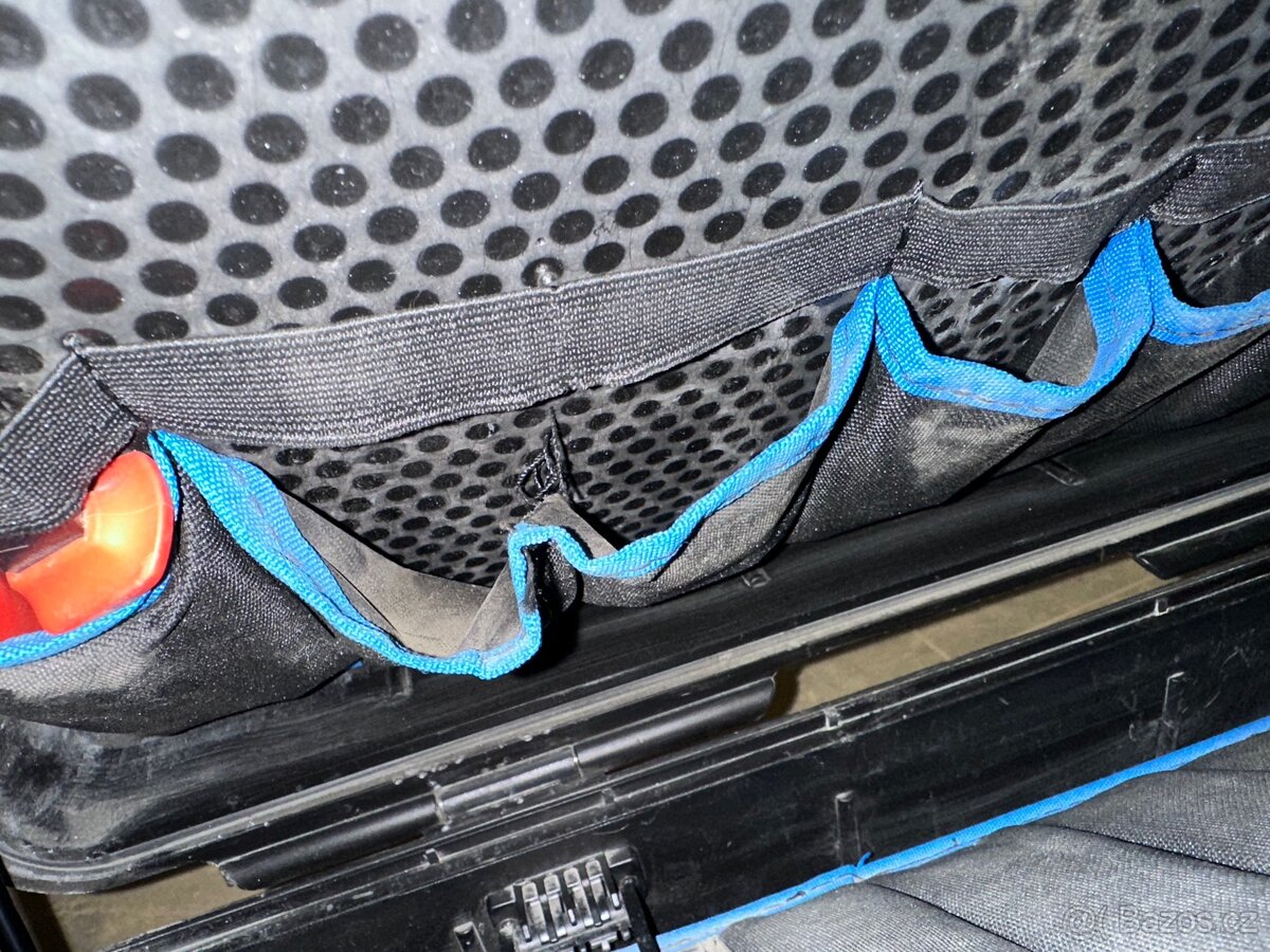 Vybavený kufr s elektro nářadím - 6