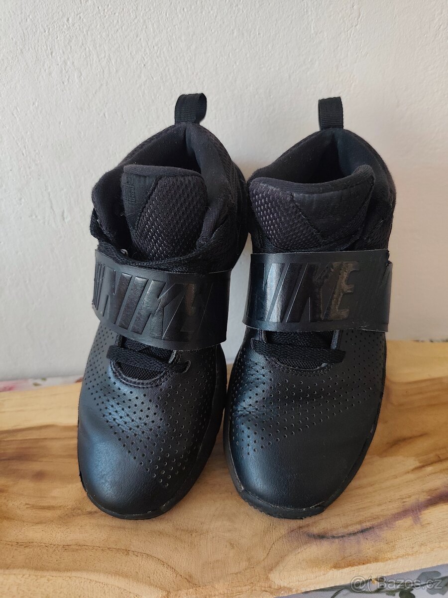 Černé tenisky Nike 37,5 - 6