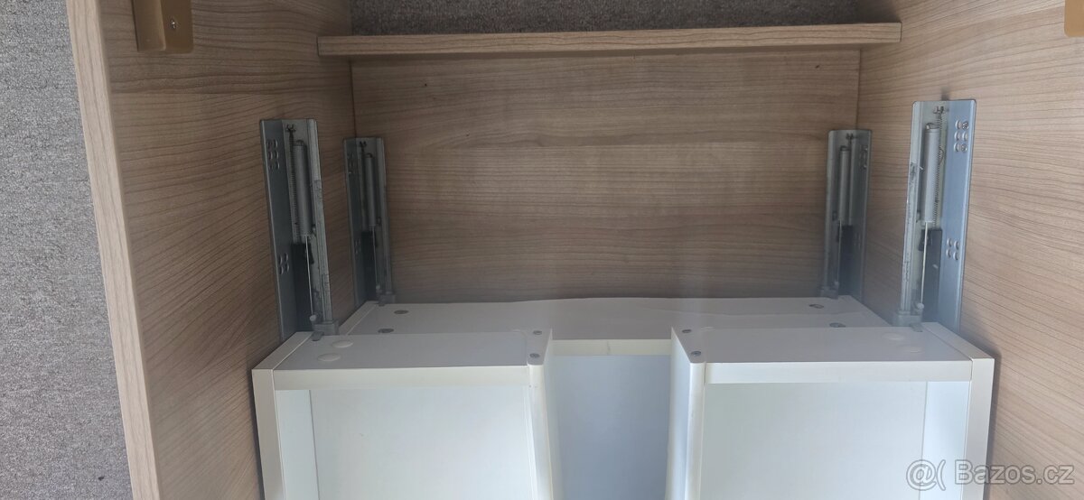 Umyvadlová skříňka - 6
