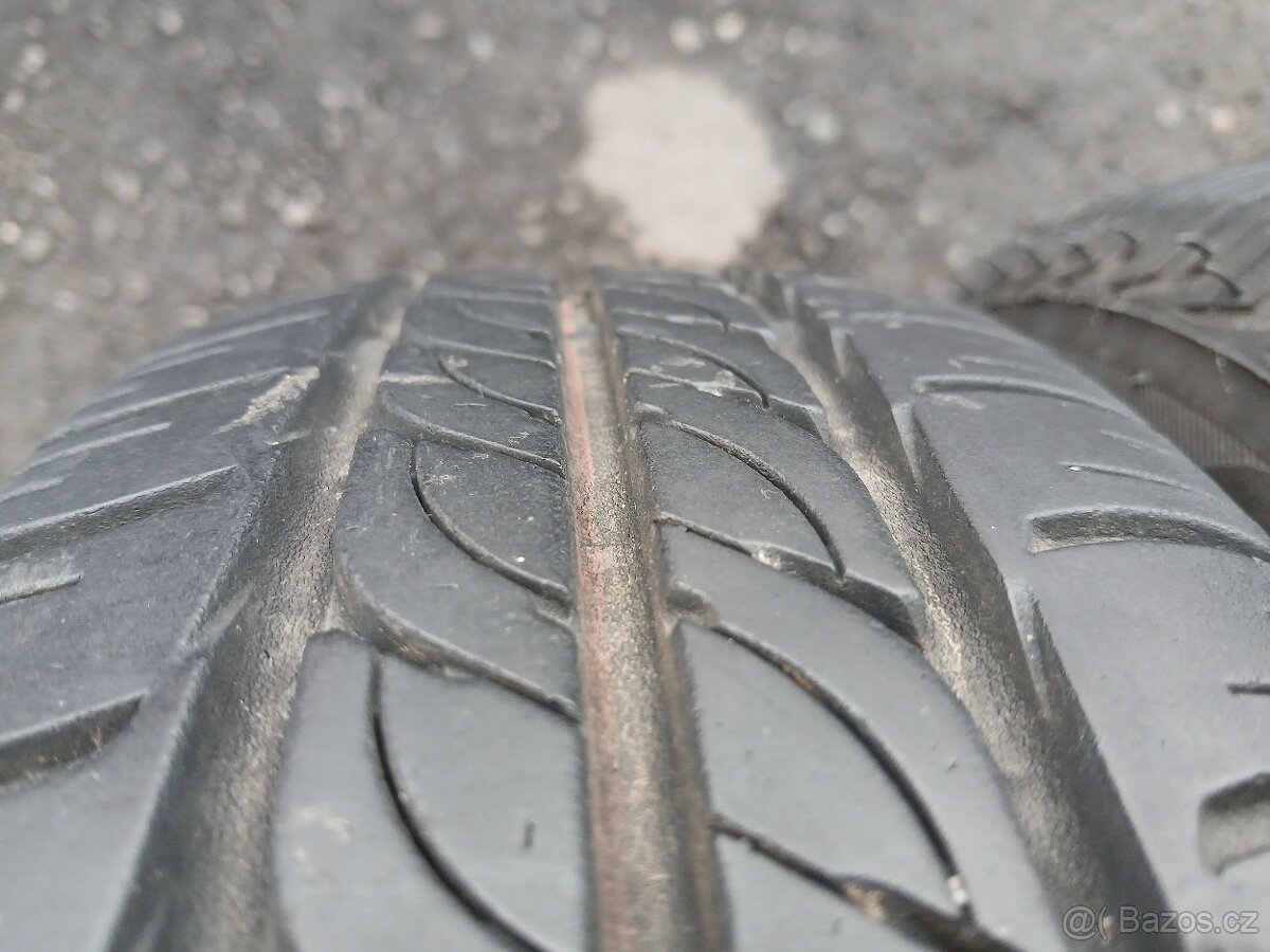 Prodám sadu kol Renault 155/70R13 letní - 6