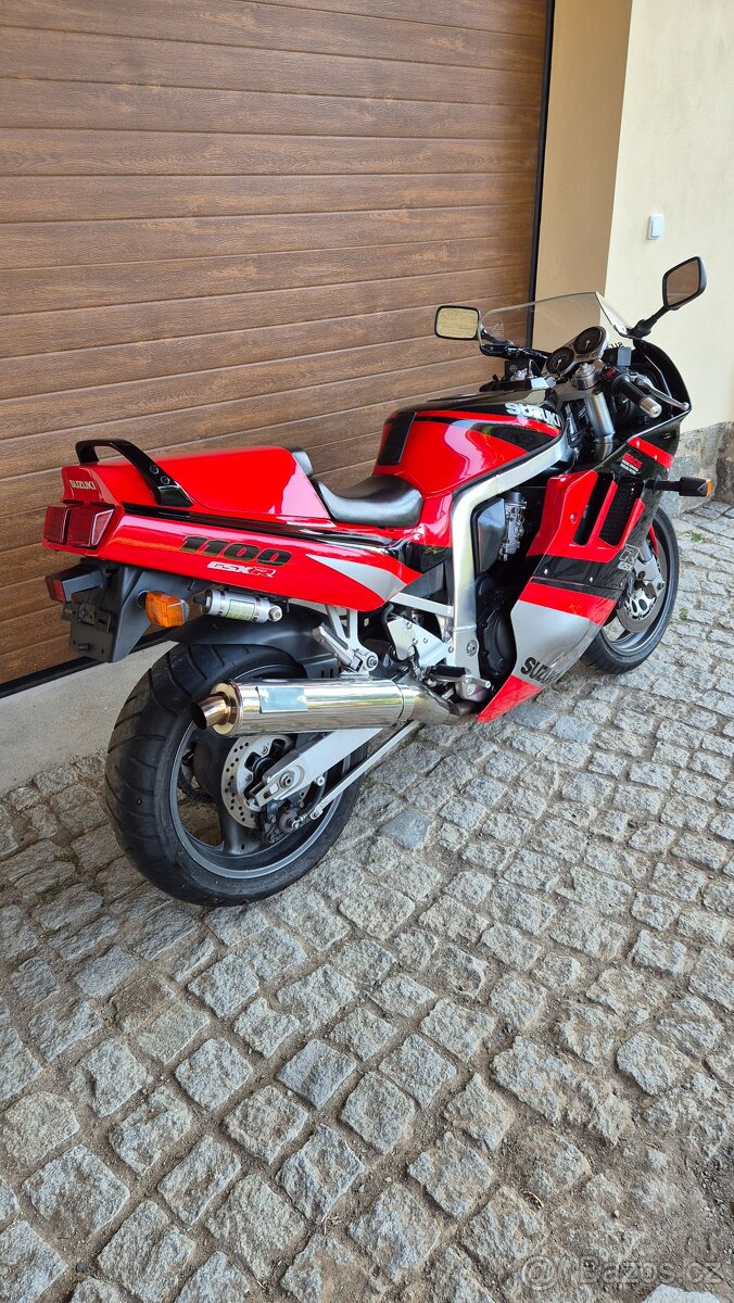 Suzuki Gsx-r 1100 rok 1991 v originálním stavu a lakování - 6
