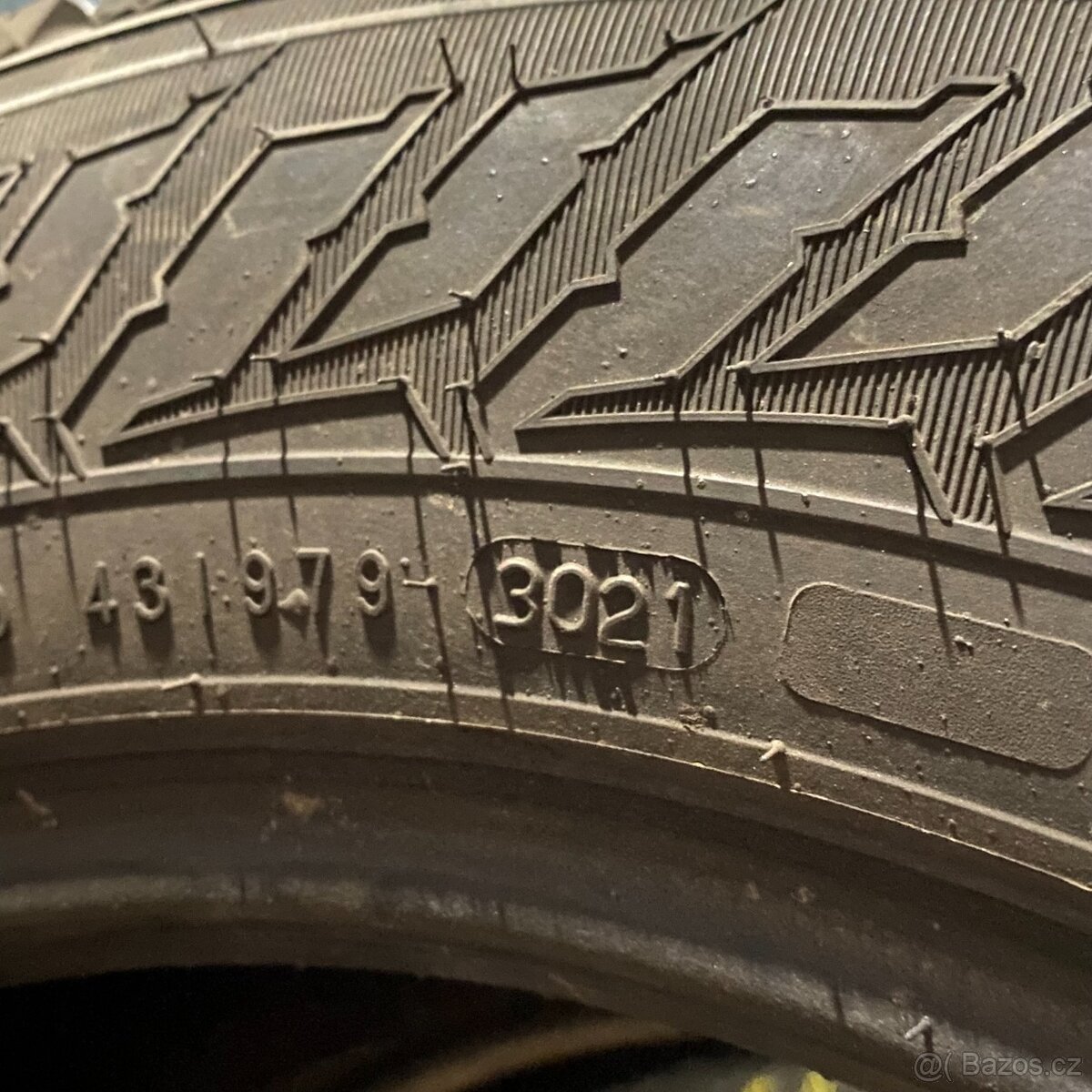 Zimní pneu 205/65 R16C 107/105T Nokian 7mm - 6