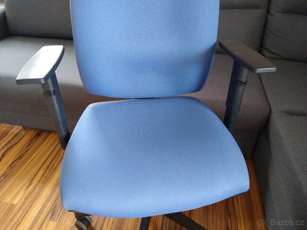 Juniorská kolečková židle zn. Antares - 6