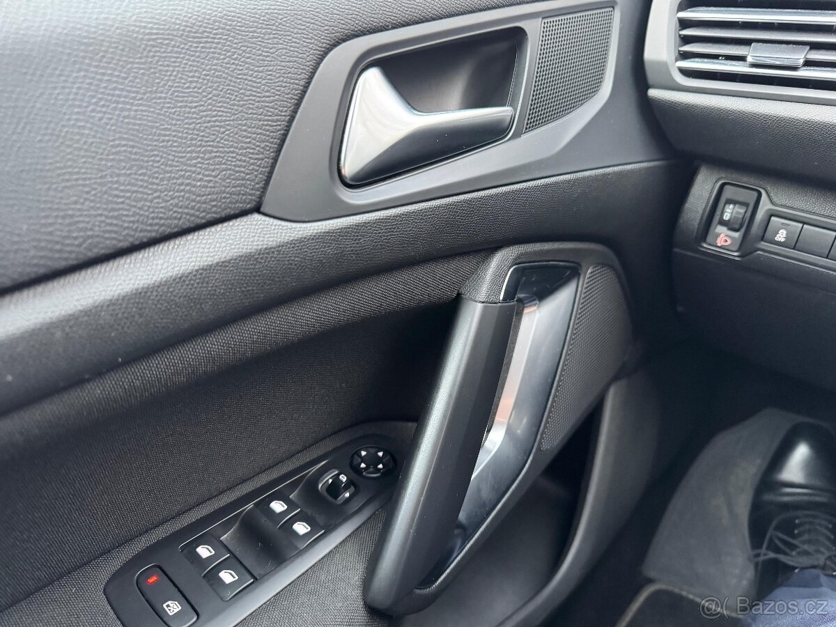 Peugeot 308, 92kW, 1.6i - nova cena - 6