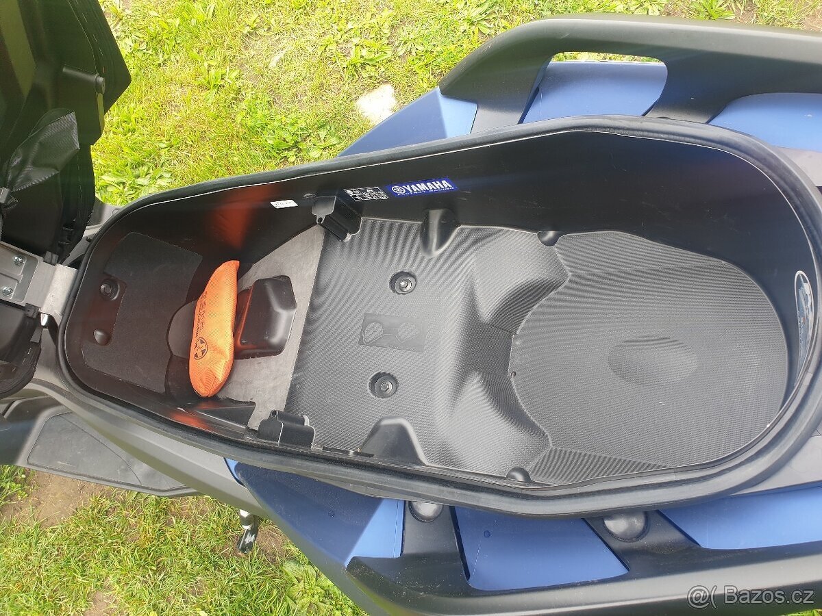 YAMAHA XMAX 300 - 6