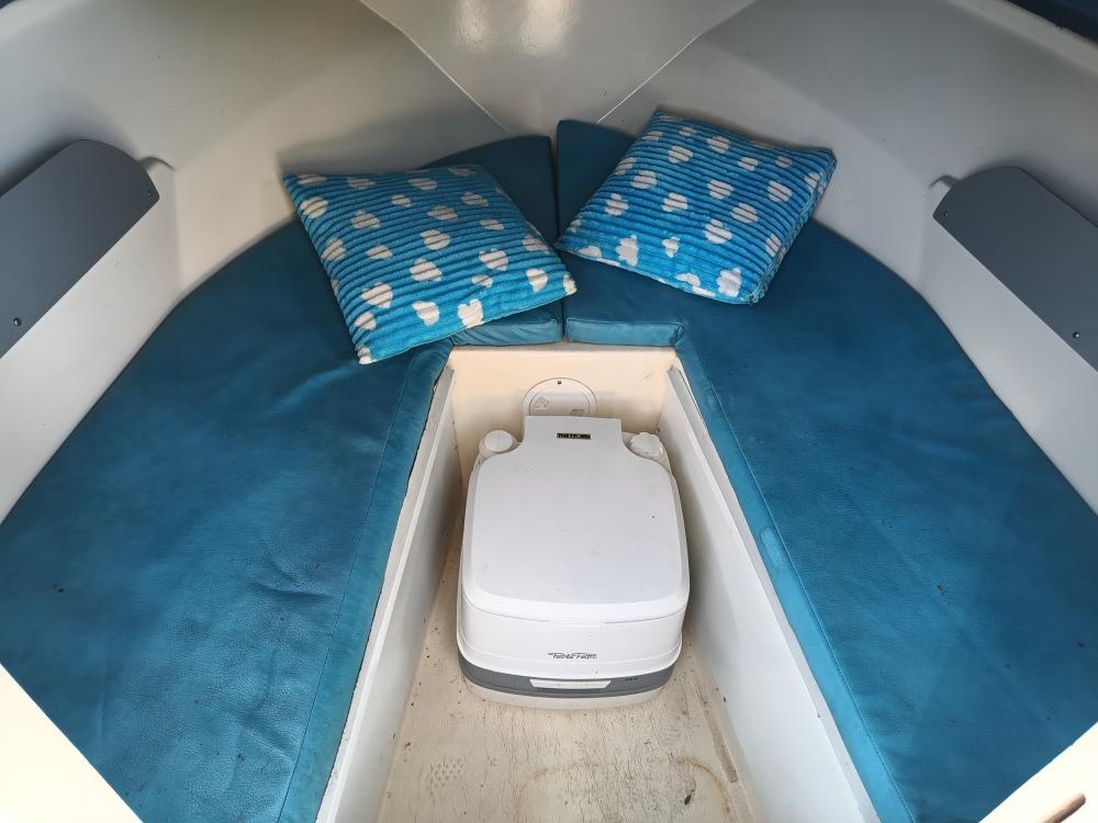 Prodám kajutový člun Astéria B2 - 6