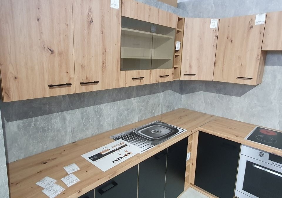 Nová kuchyně TERINA – 235 × 325 cm – skladem - 6