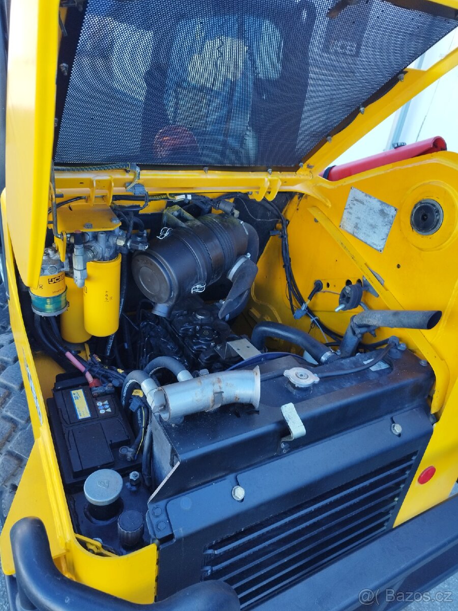 Smykem řízený nakladač JCB Robot 160 (2x lopata) - 6