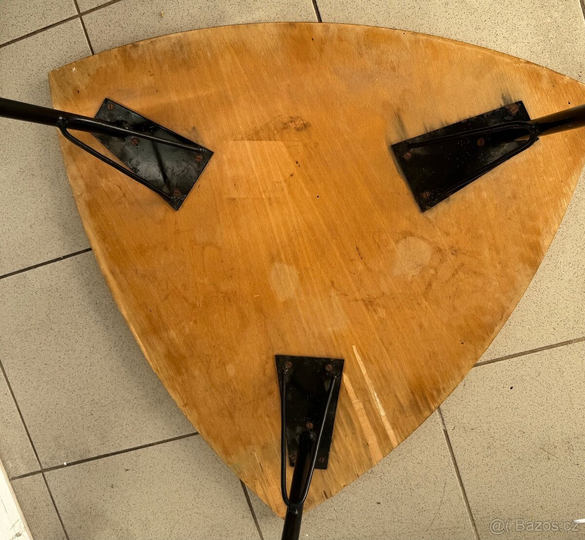 konferenční stolek expo Brusel 58 trsátko umakart - 6