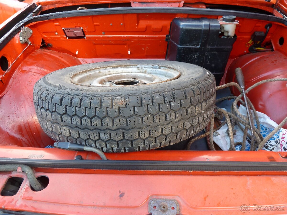 Prodám ŠKODA 120L - 6