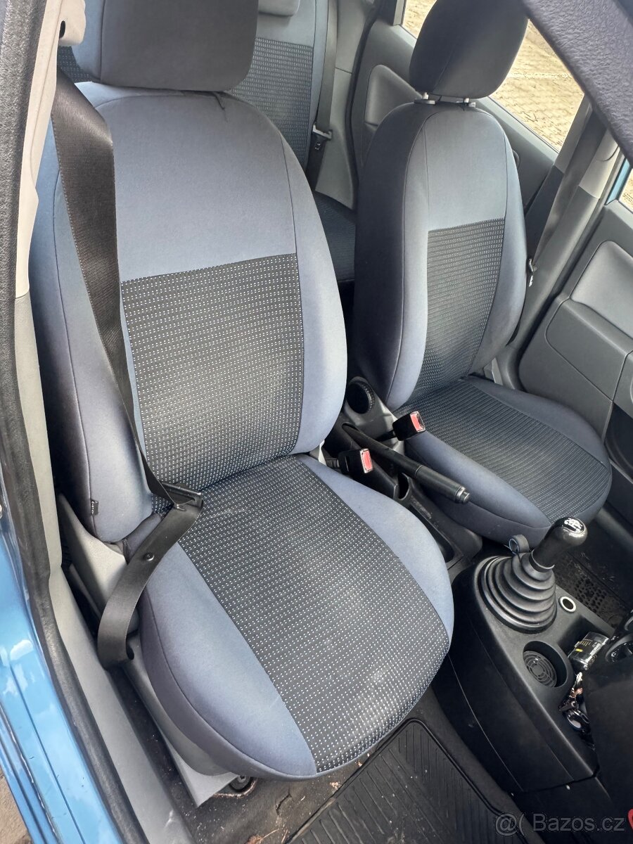 Ford fiesta 1.4i Nova stk - 6