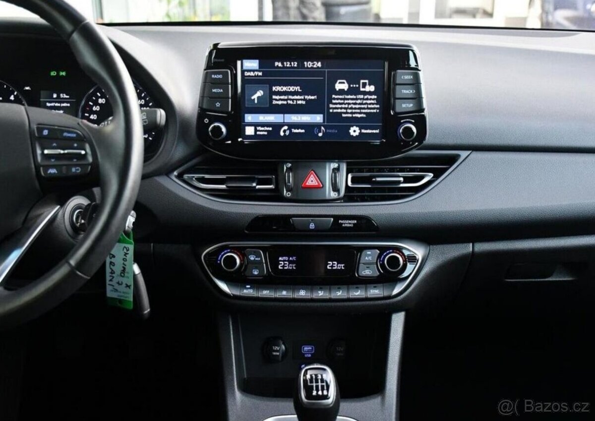 Hyundai i30 1.6CRDi TAŽNÉ 1M ČR - 6