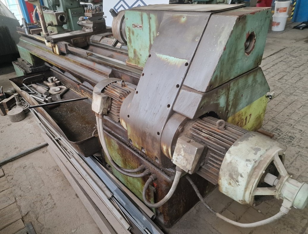 Hrotový soustruh SU 50A/2000 - 6