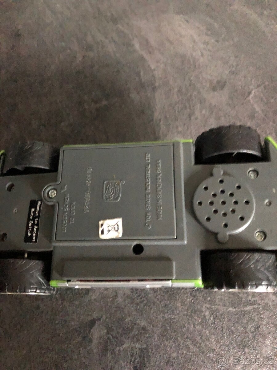 2x Auto - vydávající střelbu,zvuky,blikající - 6