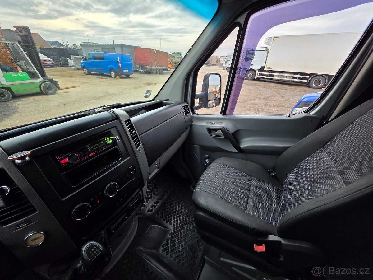 Minitahač MB Sprinter + podvalník Veldhuizen P37-5 - 6