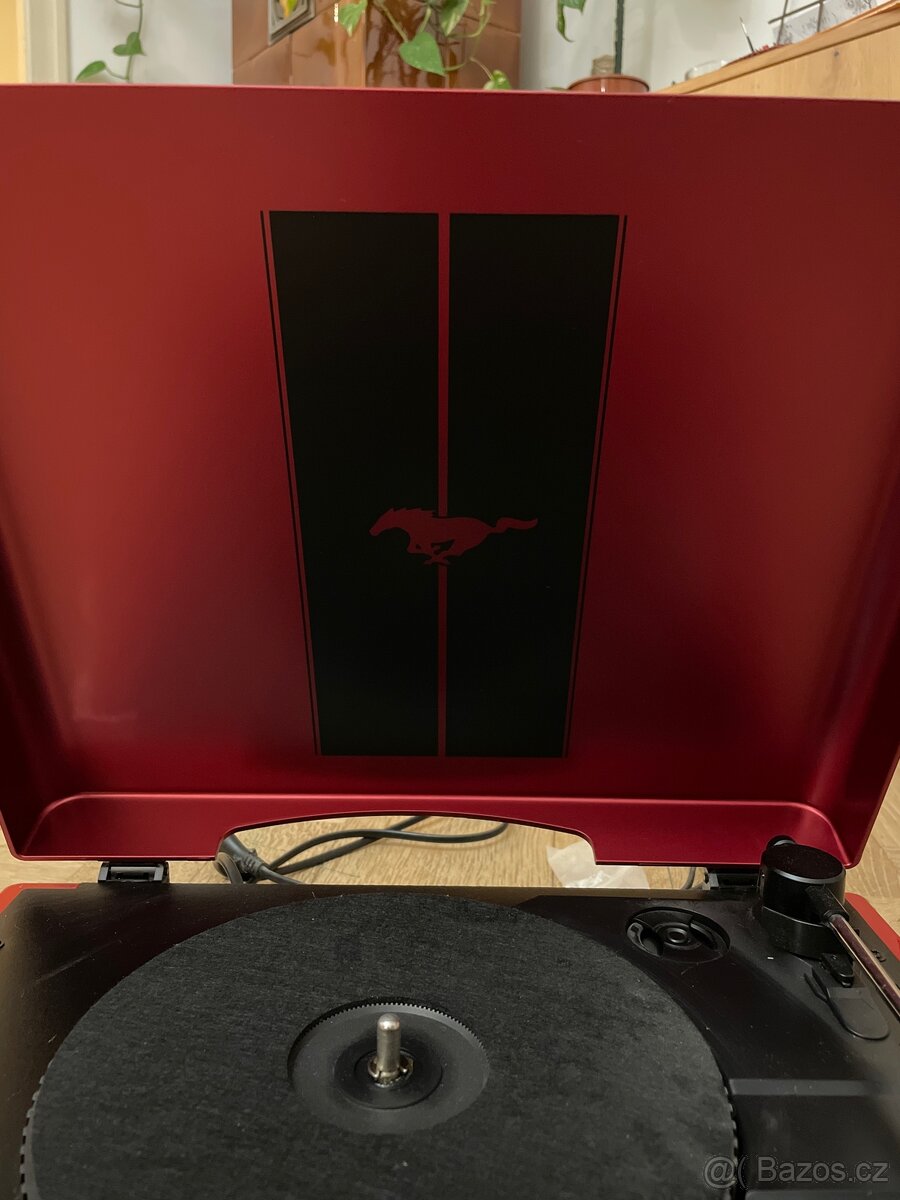 Gramofon ION Mustang - 6