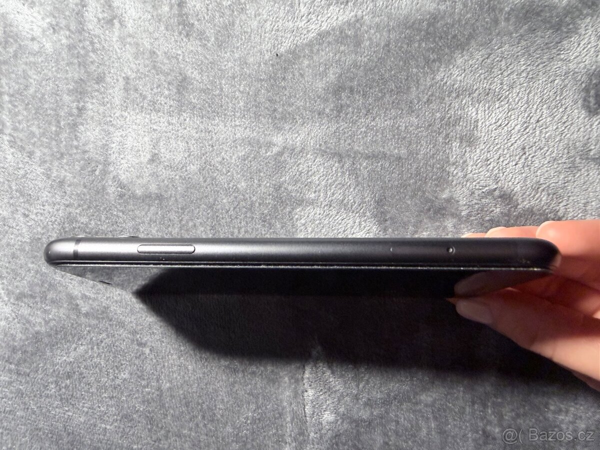 IPhone 11 černý 64 gb - 6