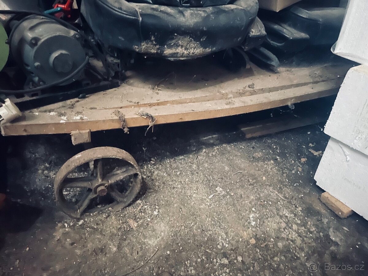 Vyklízím stodolu - 6