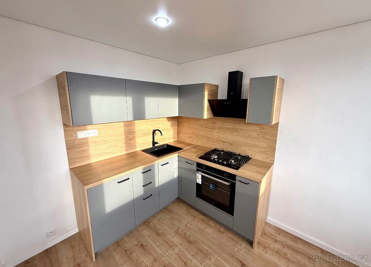 Prodej bytu 3+kk 62 m² Česká, Most - 6