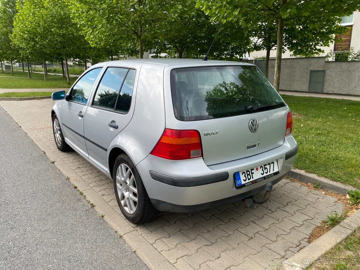 Volkswagen Golf 4 1,4 l 55 kW - 6