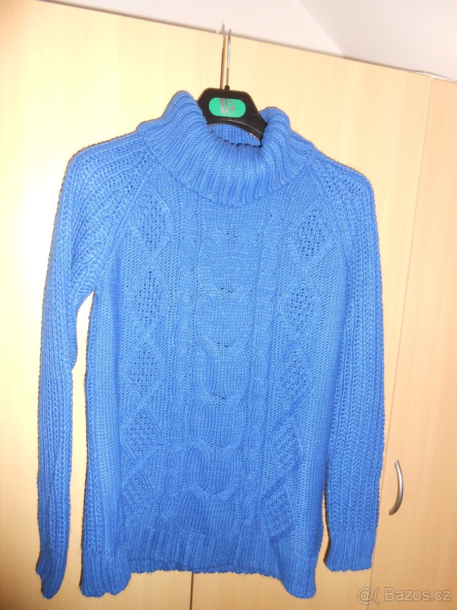 Různé svetry - 6