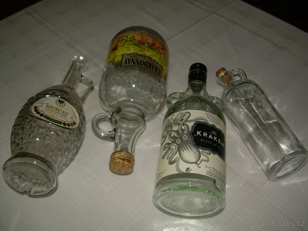 láhve 0,5l a 1lt s uzávěrem, plucky (placatky) 0,2l - 6