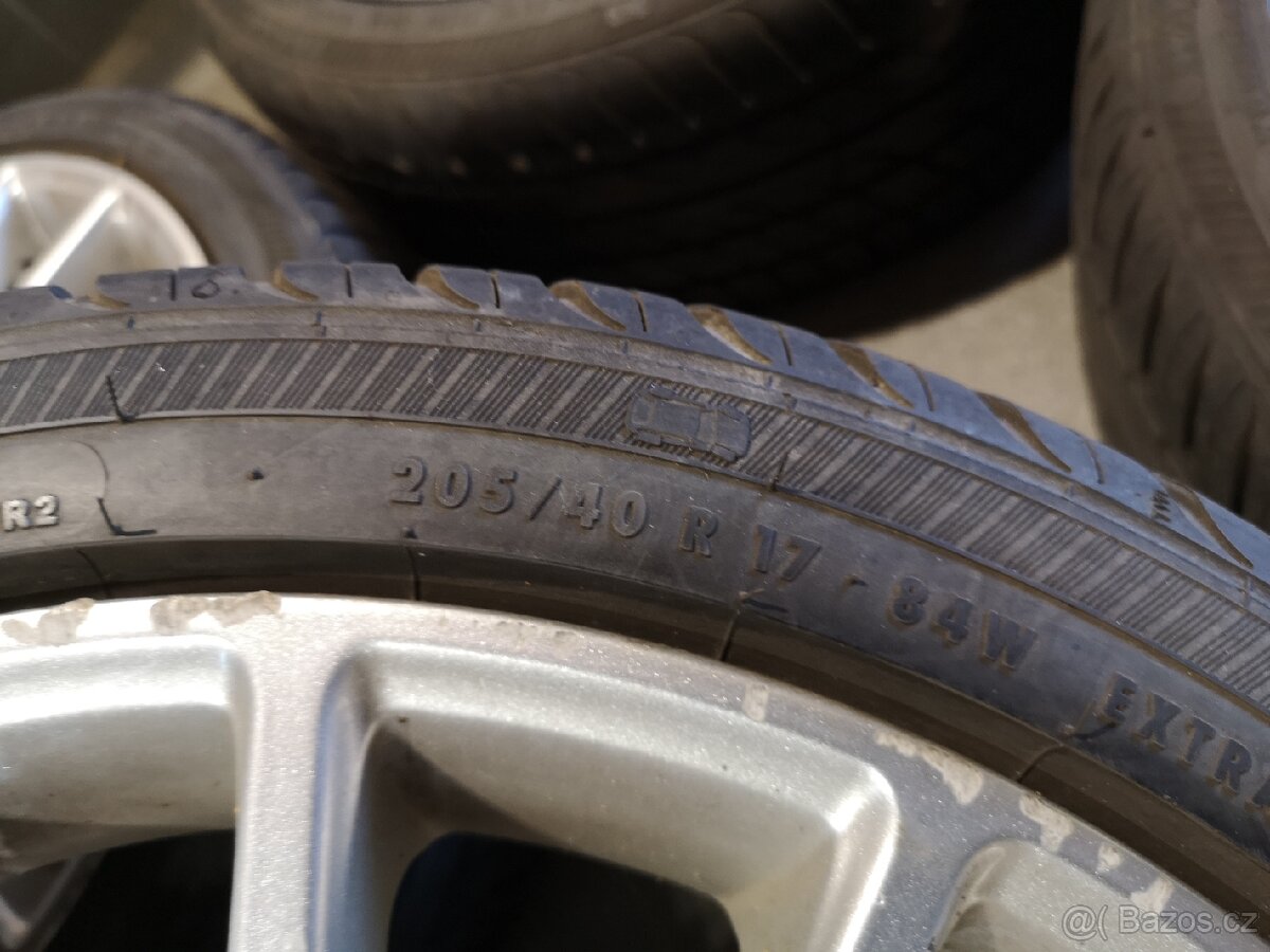 Mitsubishi Colt, Lancer alu + letní 205/40/17. - 6