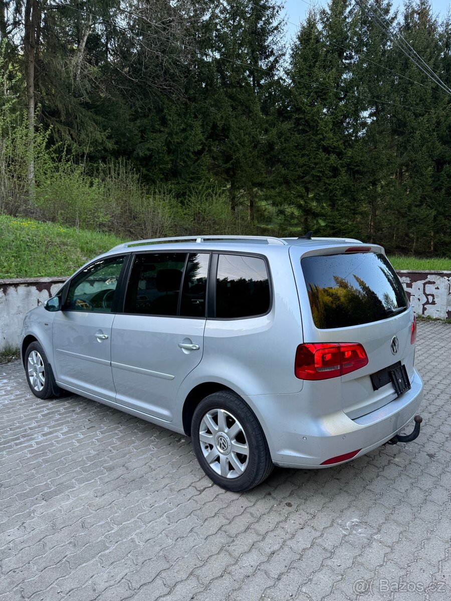 Volkswagen Touran 1.6 TDI 77kw Life, Light & Park Assist - 6