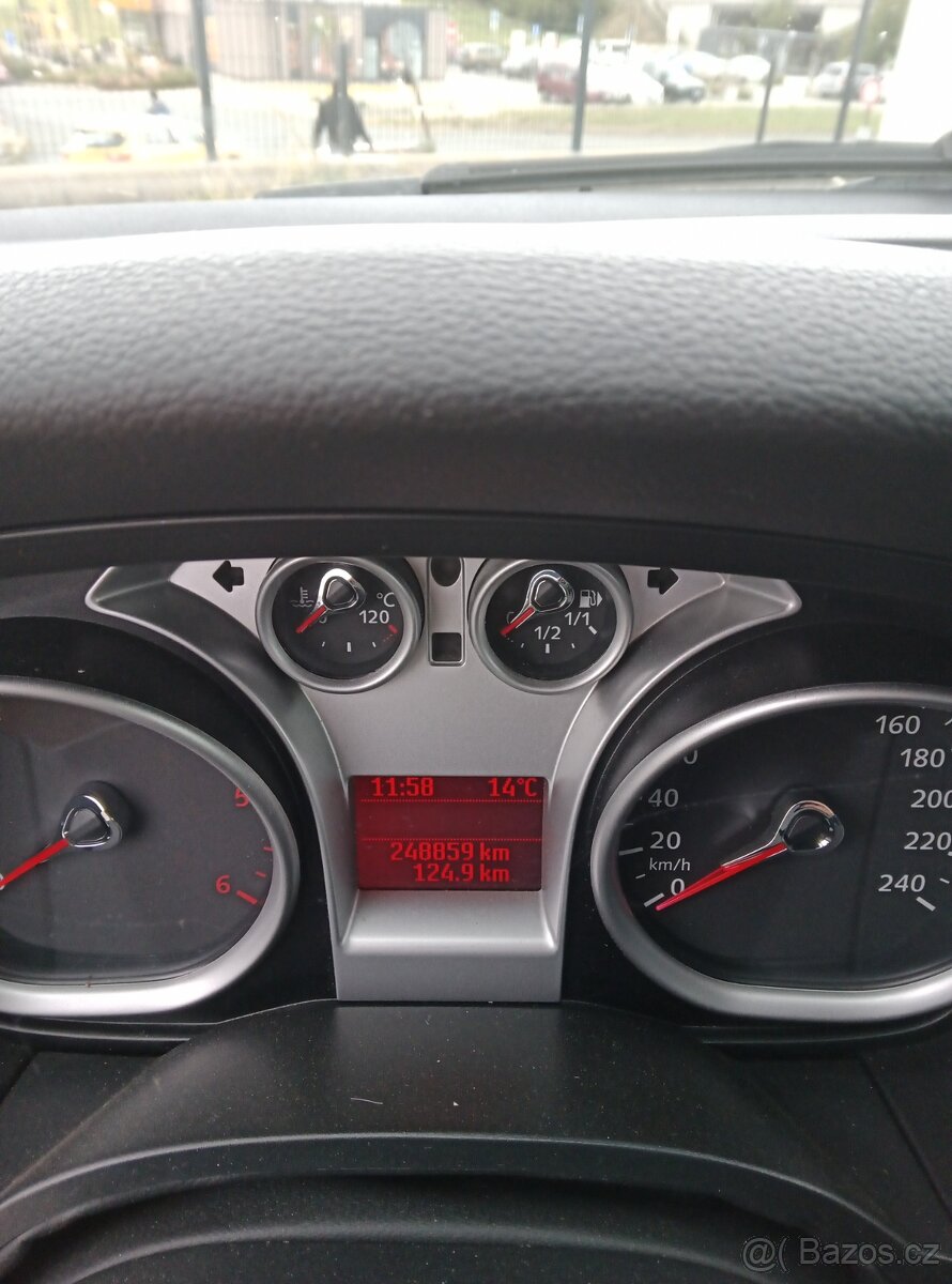 Ford Focus 1.6 TDCI - 6