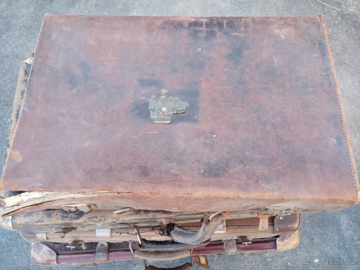 Staré kufry - 6