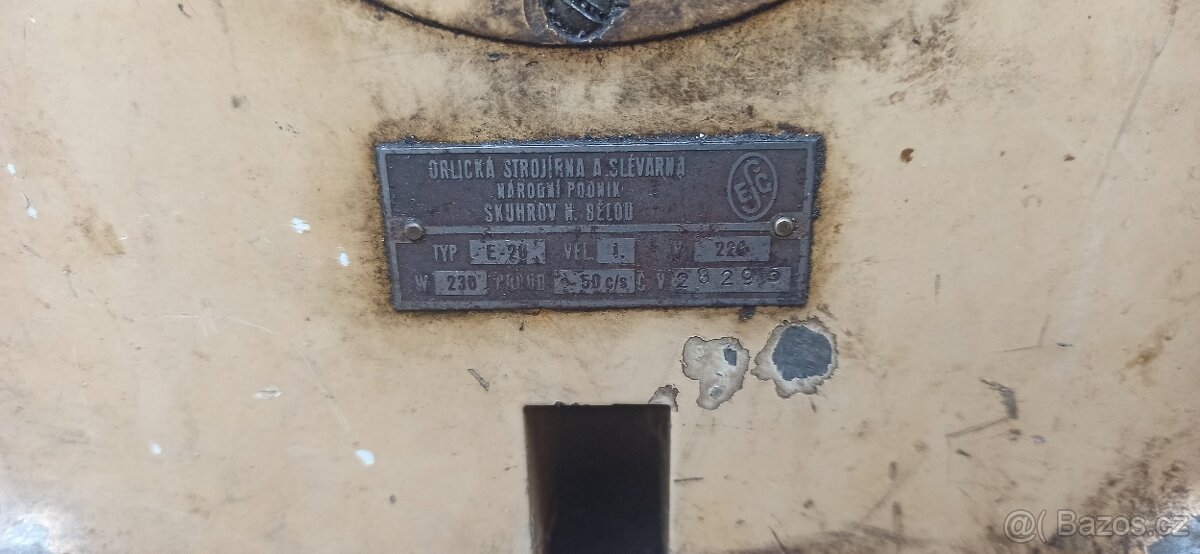 Prodám elektrický mlýnek na maso - 6