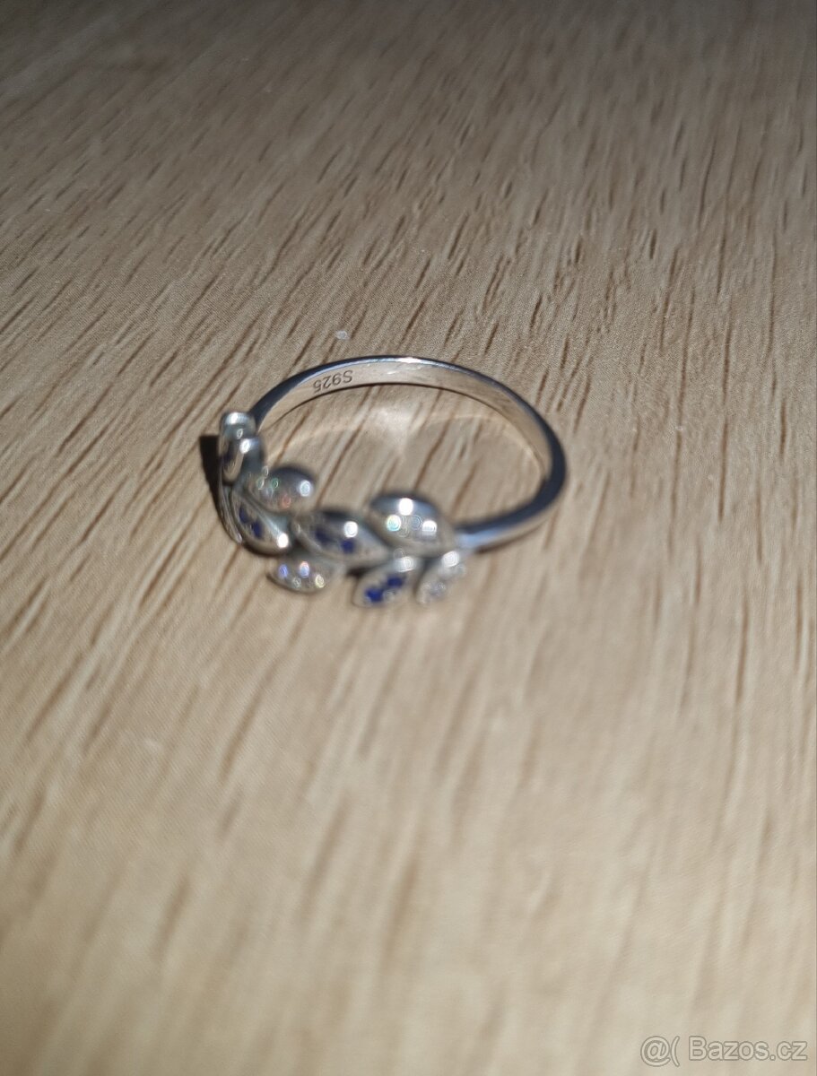 Nový dámský stříbrný prsten prstýnek 925 s lístky vel 56 - 6