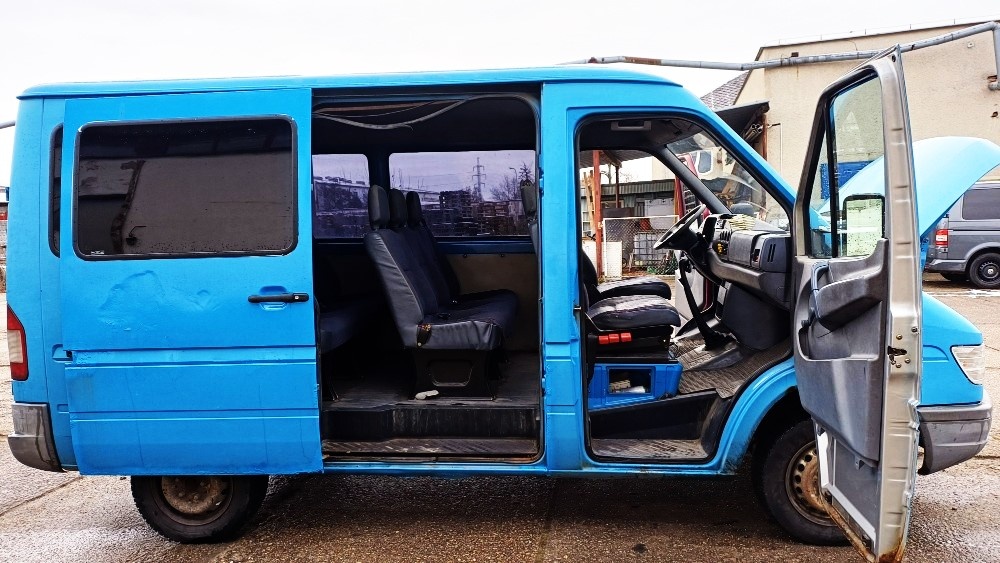 mercedes sprinter 210D bus 9 mist - 6