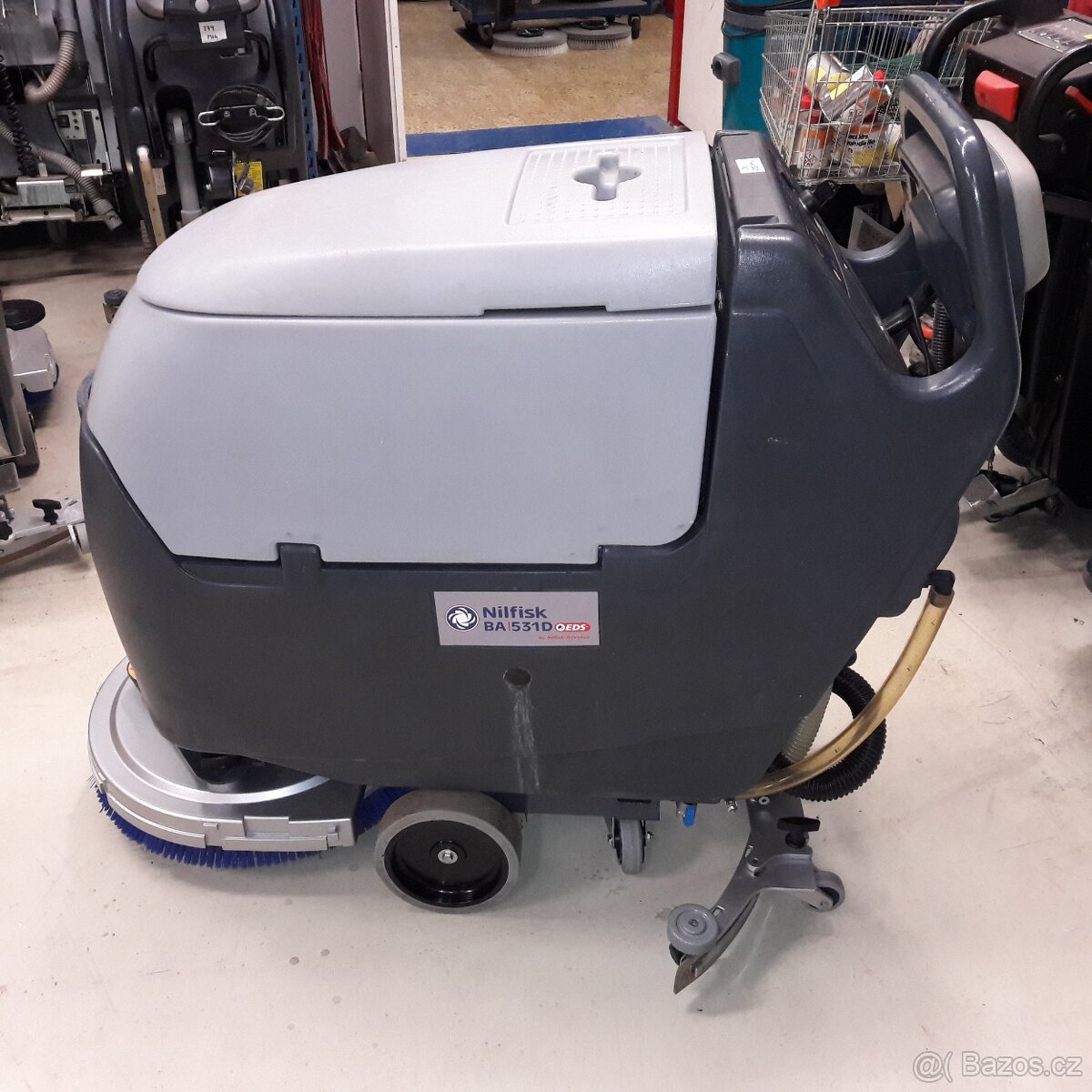Podlahový mycí stroj Nilfisk BA 531 s vlast.pojezdem - 6