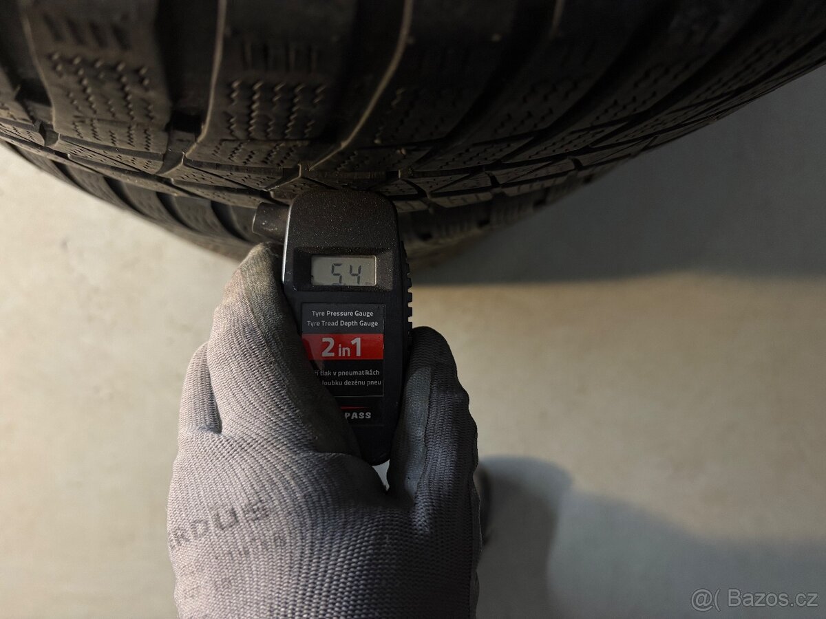 Zimní pneu Falken + Barum 205/55R16 - 6