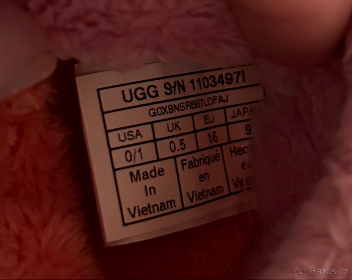 Luxusní holčičí capáčky UGG vel.16 - 6