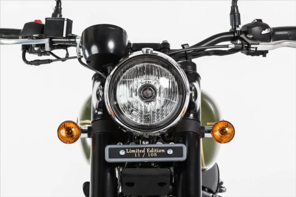 Jawa, 2,9 CL 300 FORTY TWO - 6