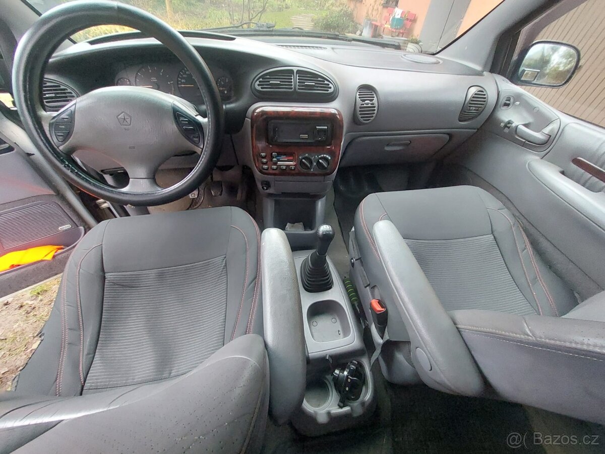 Chrysler Voyager Diesel 2002 - 6
