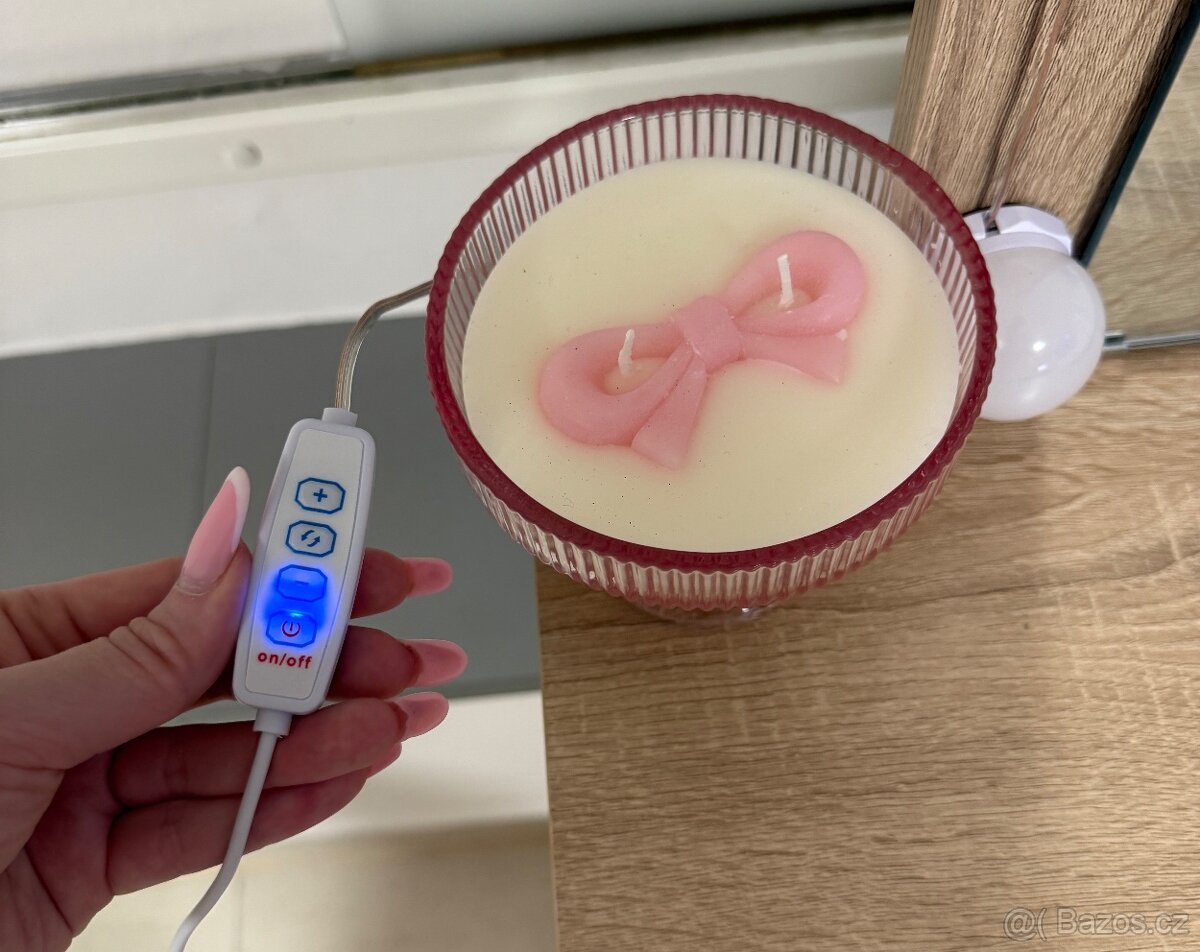 Kosmetický stůl - 6