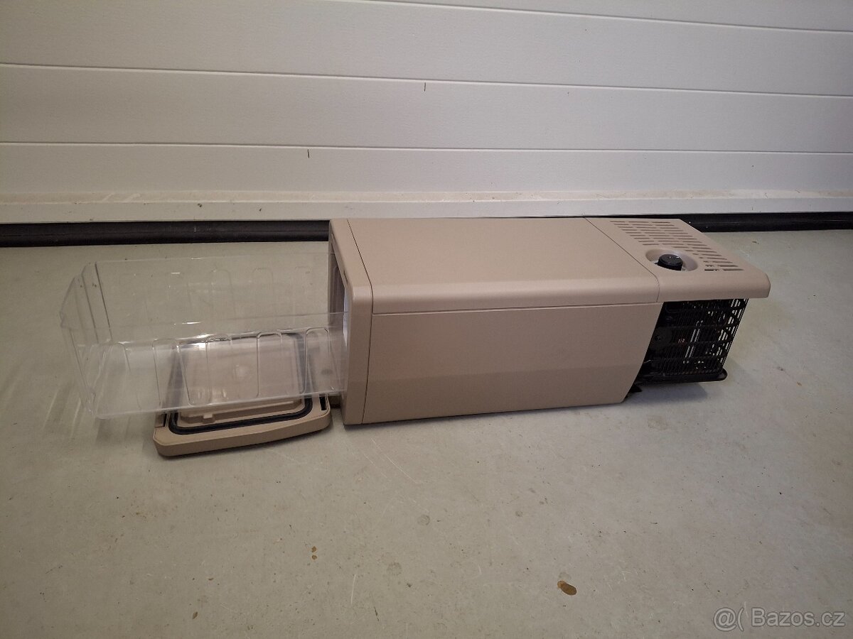 Originál lednice do traktoru John Deere - 6