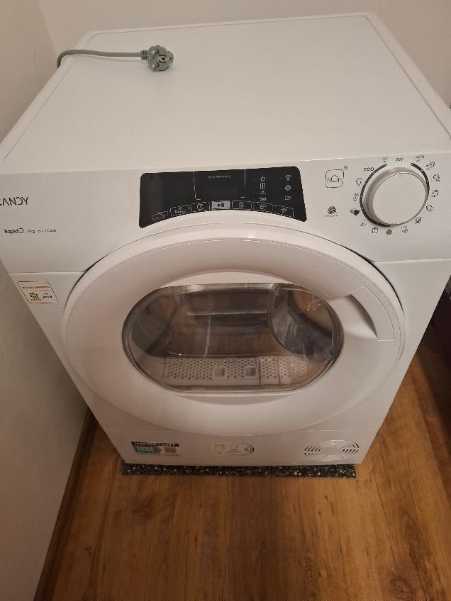 Sušička Candy ROE H8A2TE-S - 6