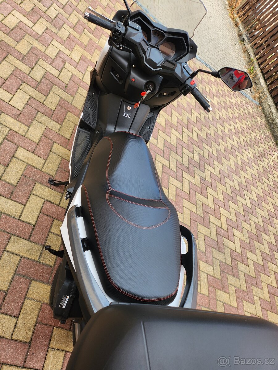 Maxon Optimus CL 125 najeto 690km jako nový - 6