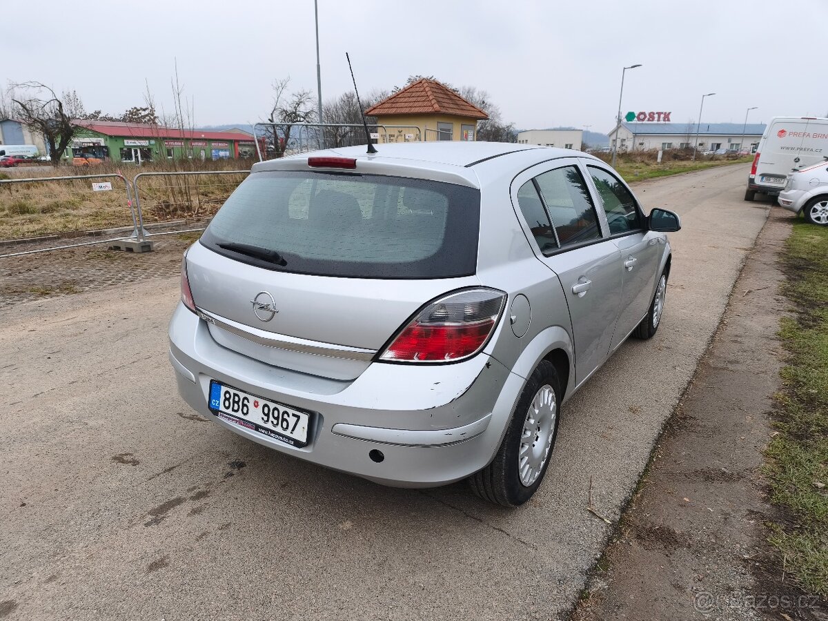 Opel Astra 1.6i - 85 kW + pneu - 6
